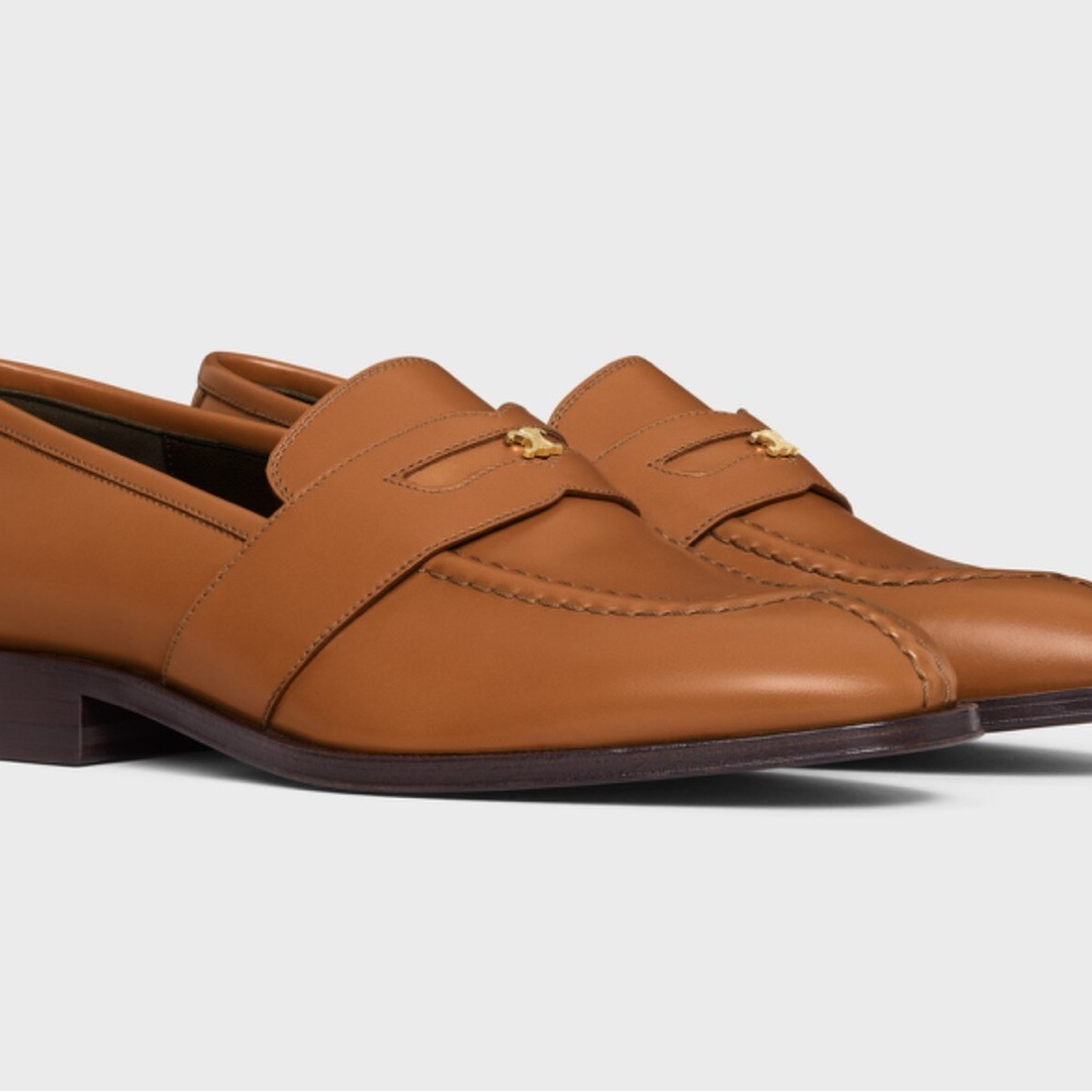 CELINE MALAQUAIS TRIOMPHE LOAFER IN POLISHED BULL